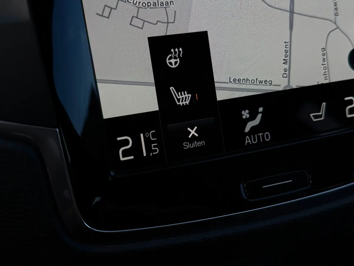 2.0 T8 Recharge AWD | Pilot Assist | Trekhaak | Camera | Dodehoek | Carplay
