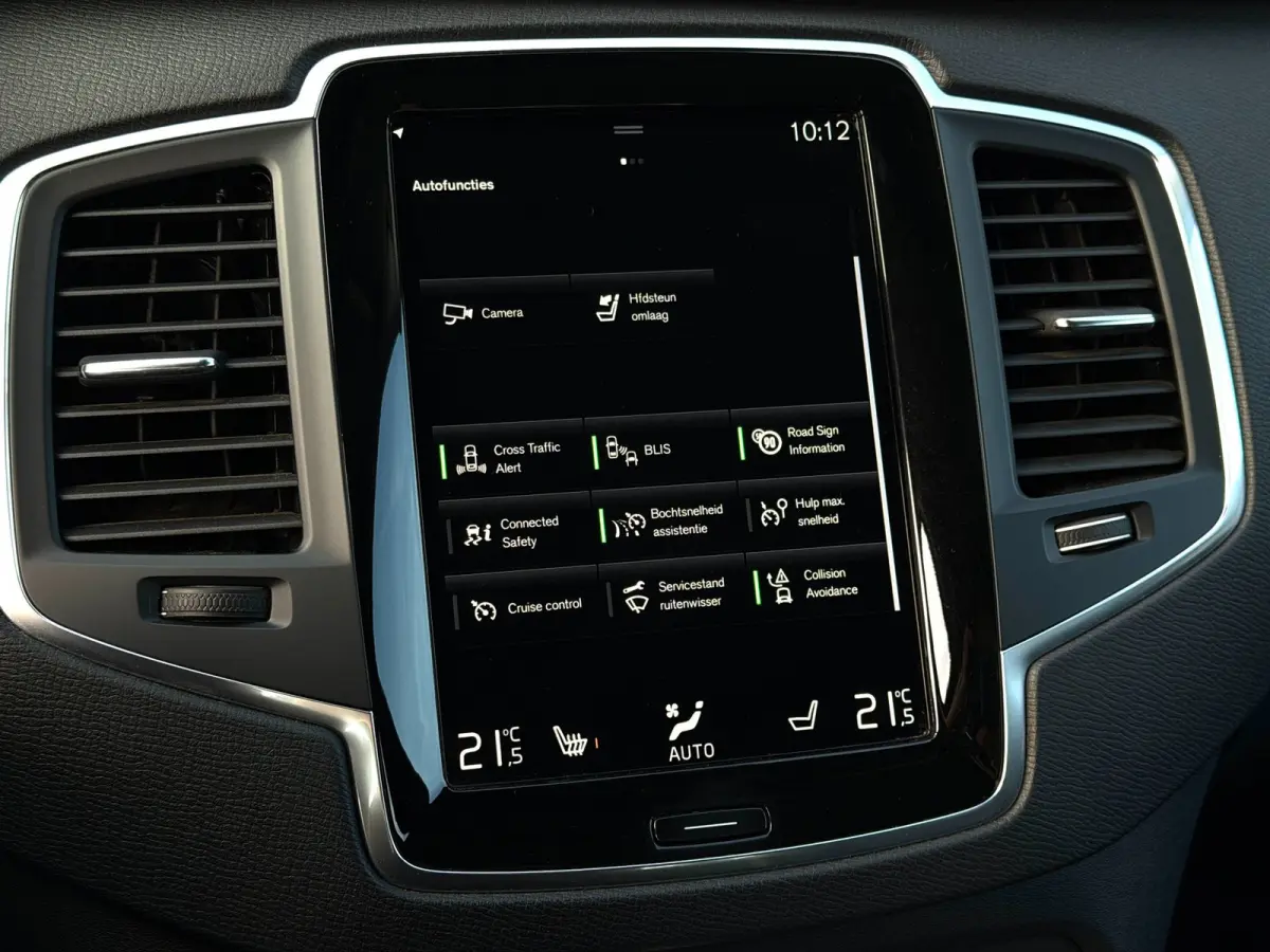 2.0 T8 Recharge AWD | Pilot Assist | Trekhaak | Camera | Dodehoek | Carplay