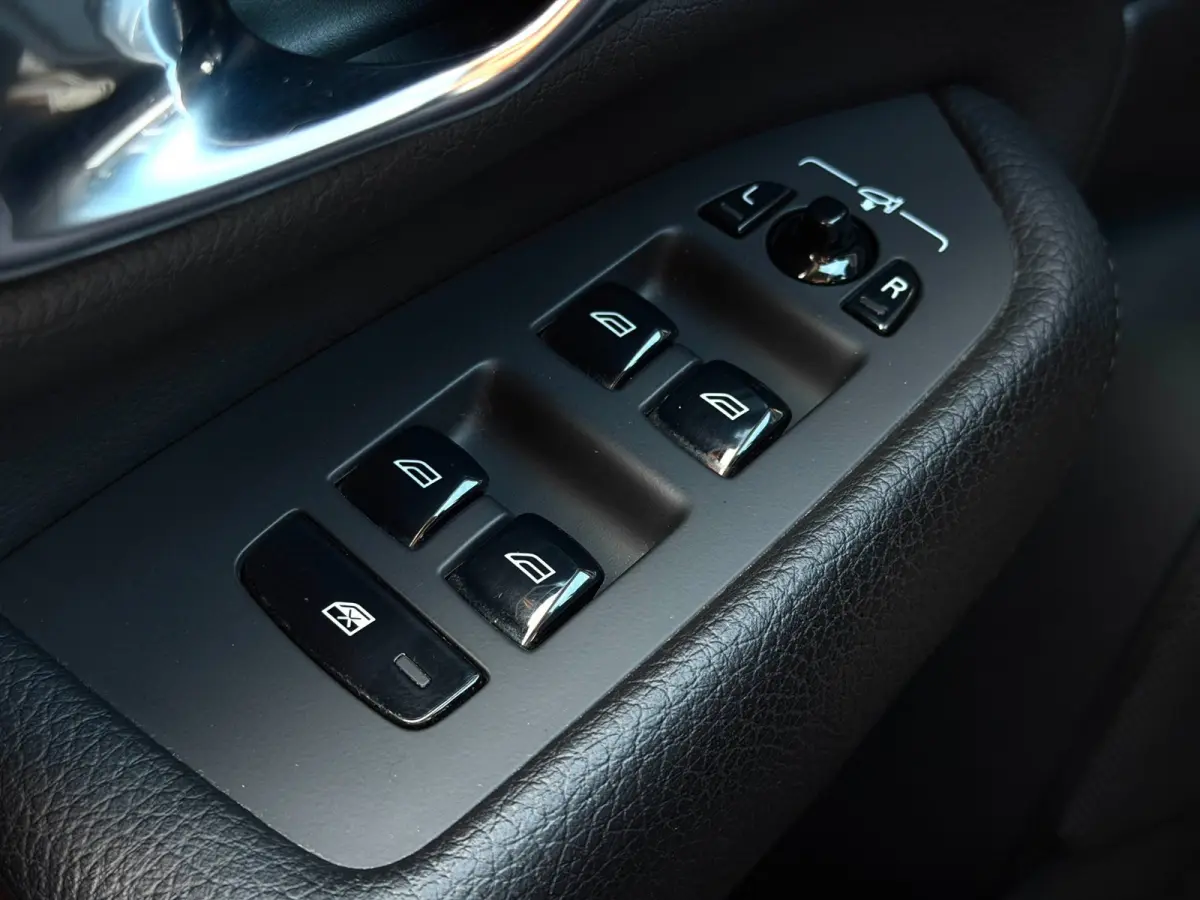 2.0 T8 Recharge AWD | Pilot Assist | Trekhaak | Camera | Dodehoek | Carplay