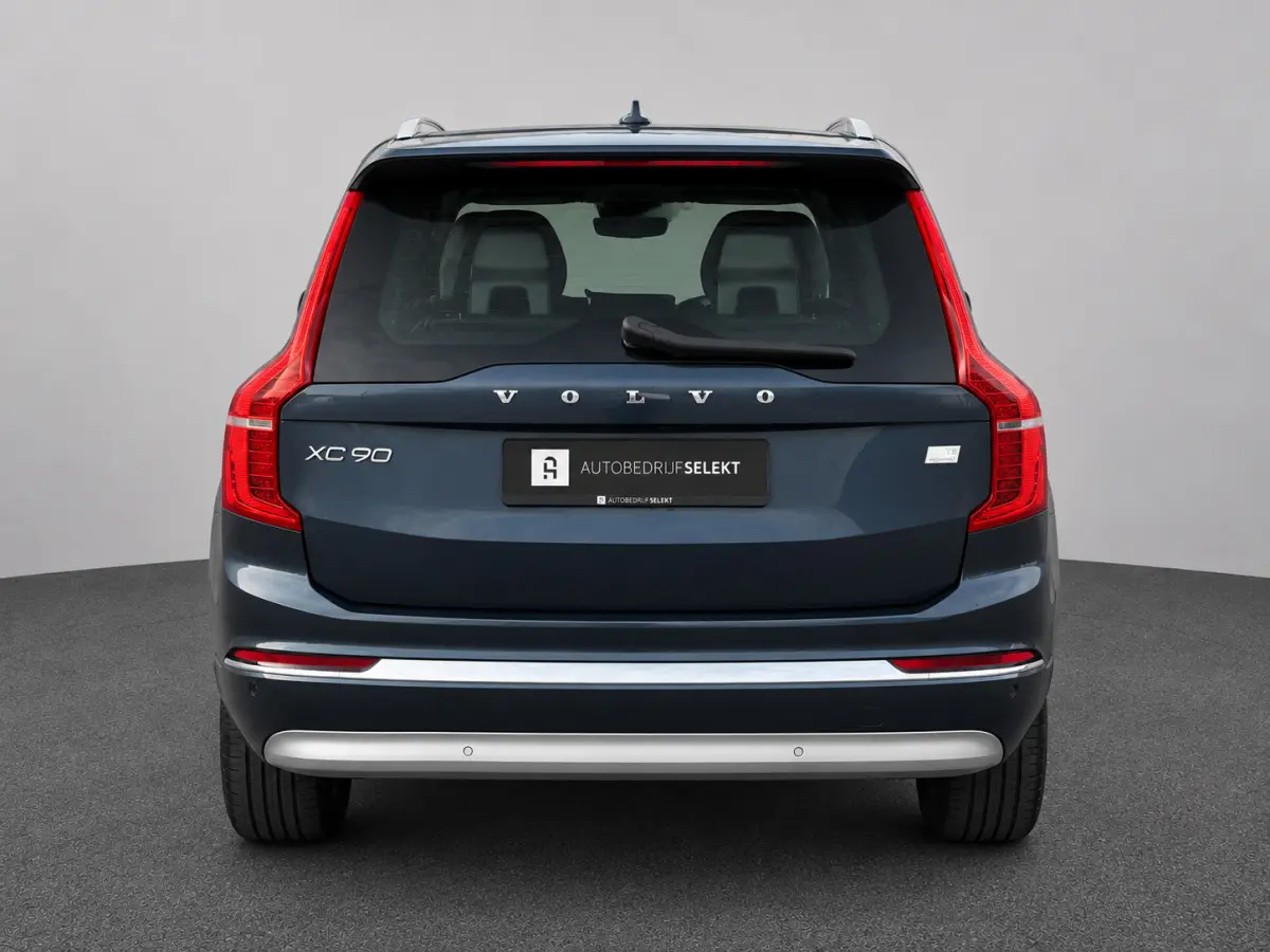 2.0 T8 Recharge AWD | Pilot Assist | Trekhaak | Camera | Dodehoek | Carplay