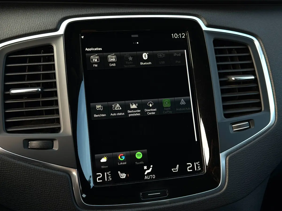 2.0 T8 Recharge AWD | Pilot Assist | Trekhaak | Camera | Dodehoek | Carplay