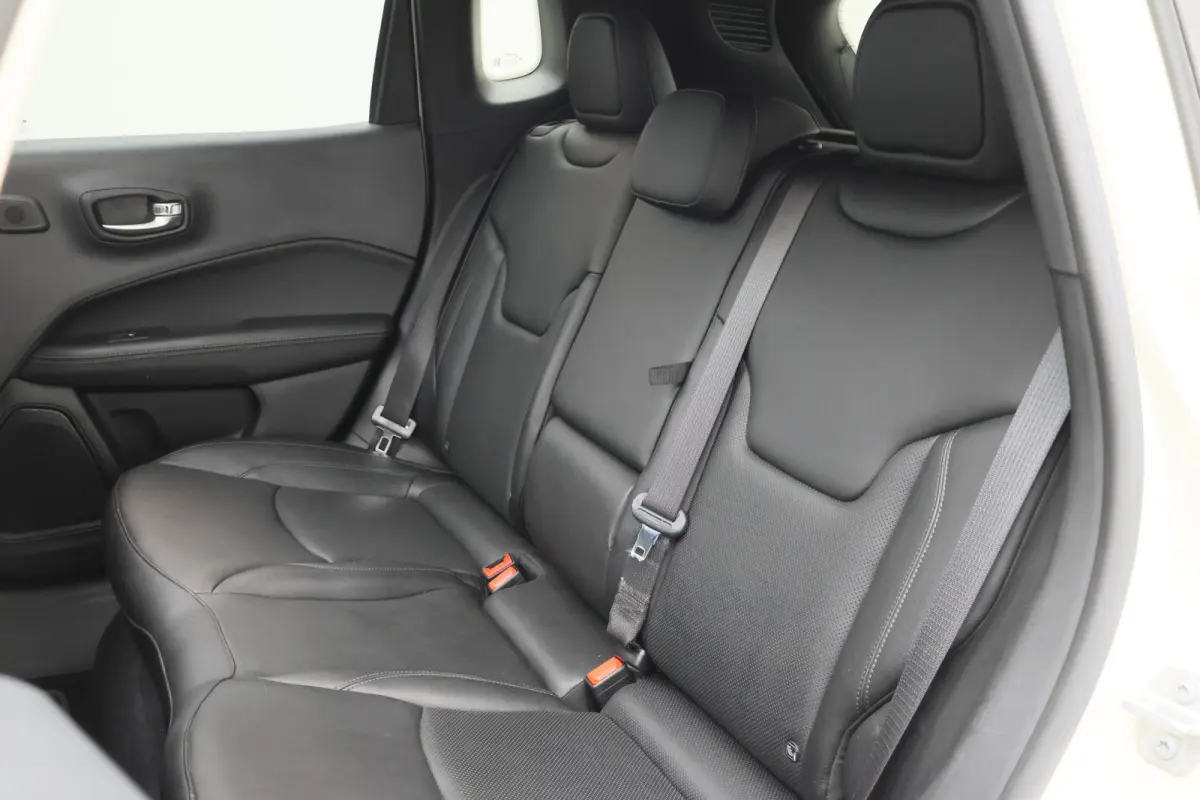 4xe 240 Plug-in Hybrid S