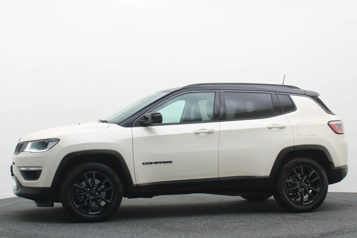 4xe 240 Plug-in Hybrid S