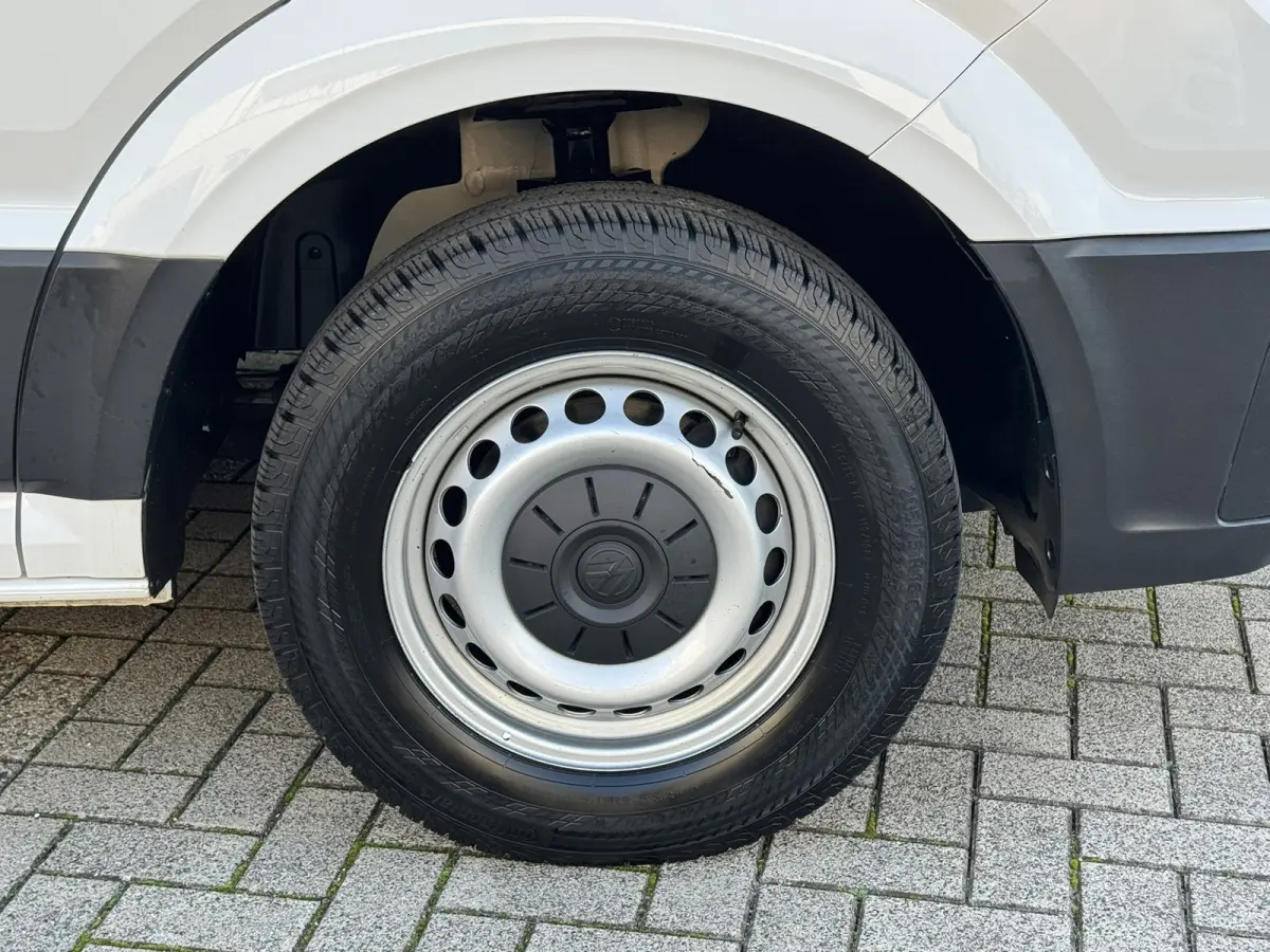 35 2.0 TDI L3 DC Trendline Trekhaak 2800kg Trekgewicht Airco Cruise Carplay laadbak 2.700X 2.030