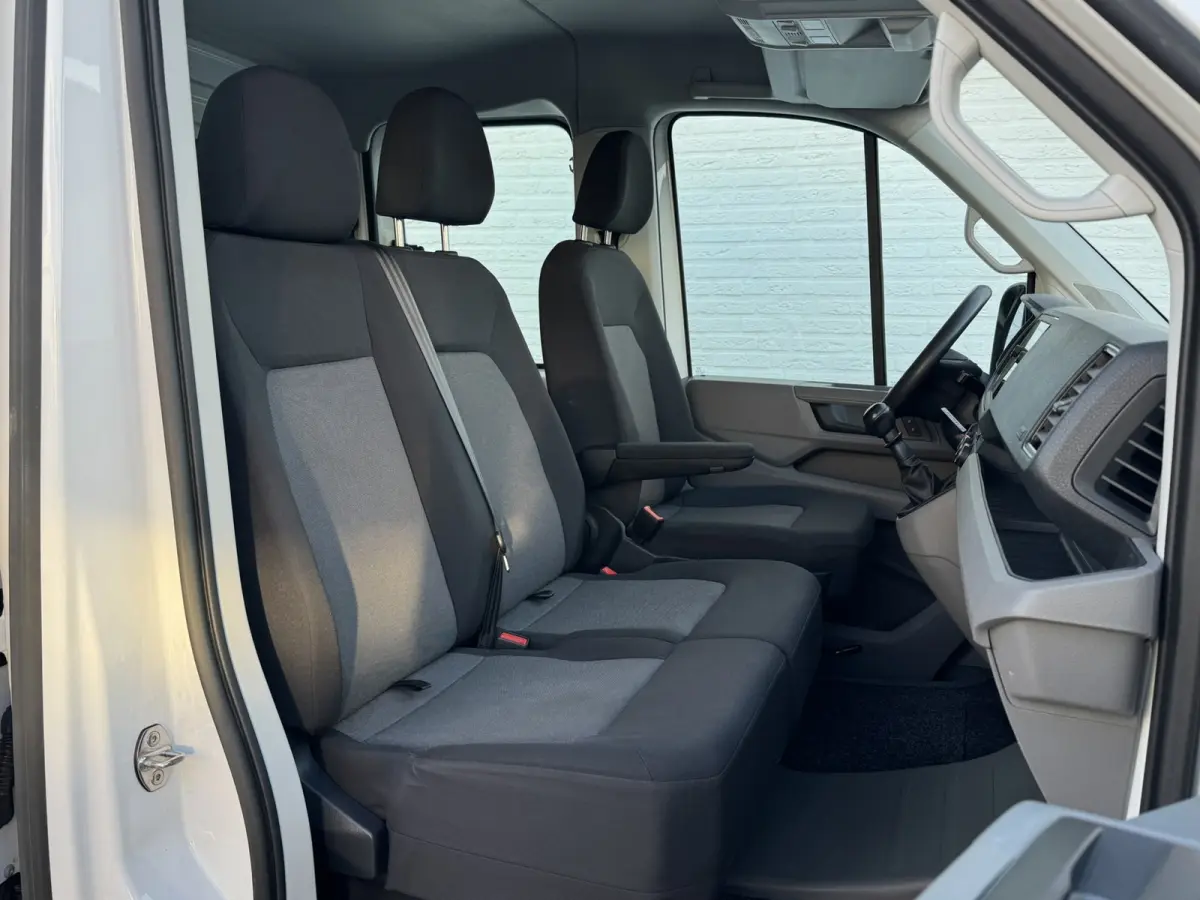 35 2.0 TDI L3 DC Trendline Trekhaak 2800kg Trekgewicht Airco Cruise Carplay laadbak 2.700X 2.030