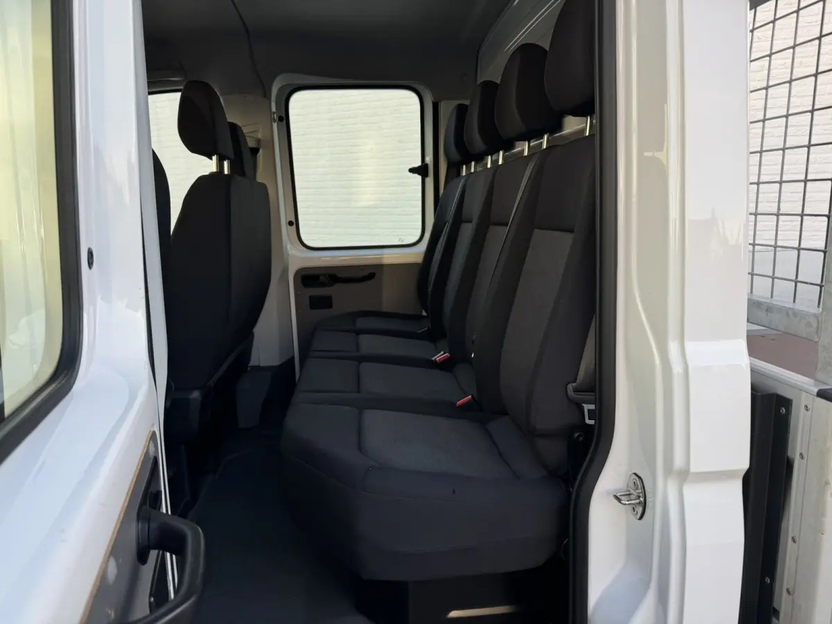 35 2.0 TDI L3 DC Trendline Trekhaak 2800kg Trekgewicht Airco Cruise Carplay laadbak 2.700X 2.030