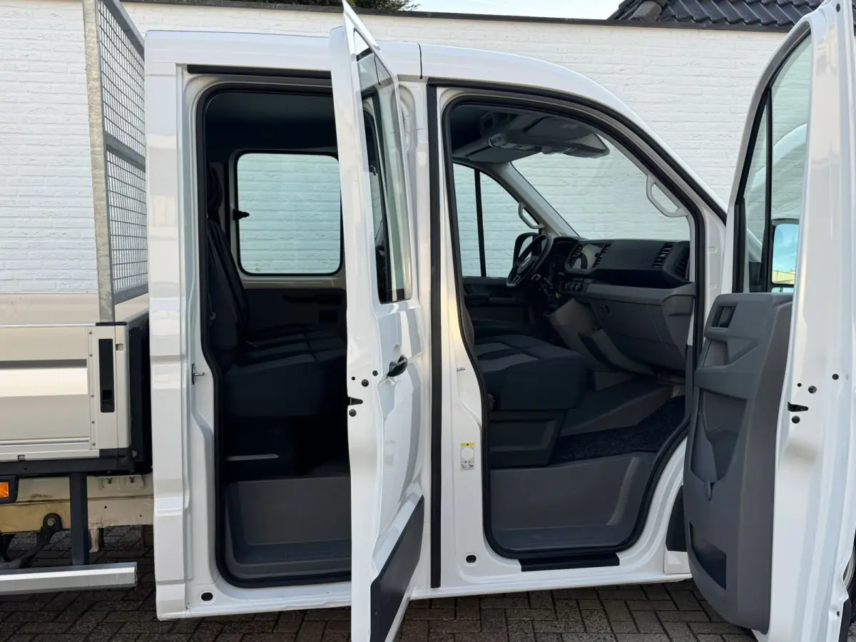 35 2.0 TDI L3 DC Trendline Trekhaak 2800kg Trekgewicht Airco Cruise Carplay laadbak 2.700X 2.030