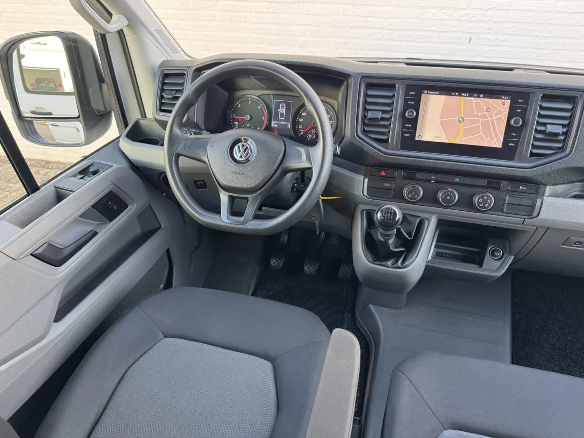 35 2.0 TDI L3 DC Trendline Trekhaak 2800kg Trekgewicht Airco Cruise Carplay laadbak 2.700X 2.030