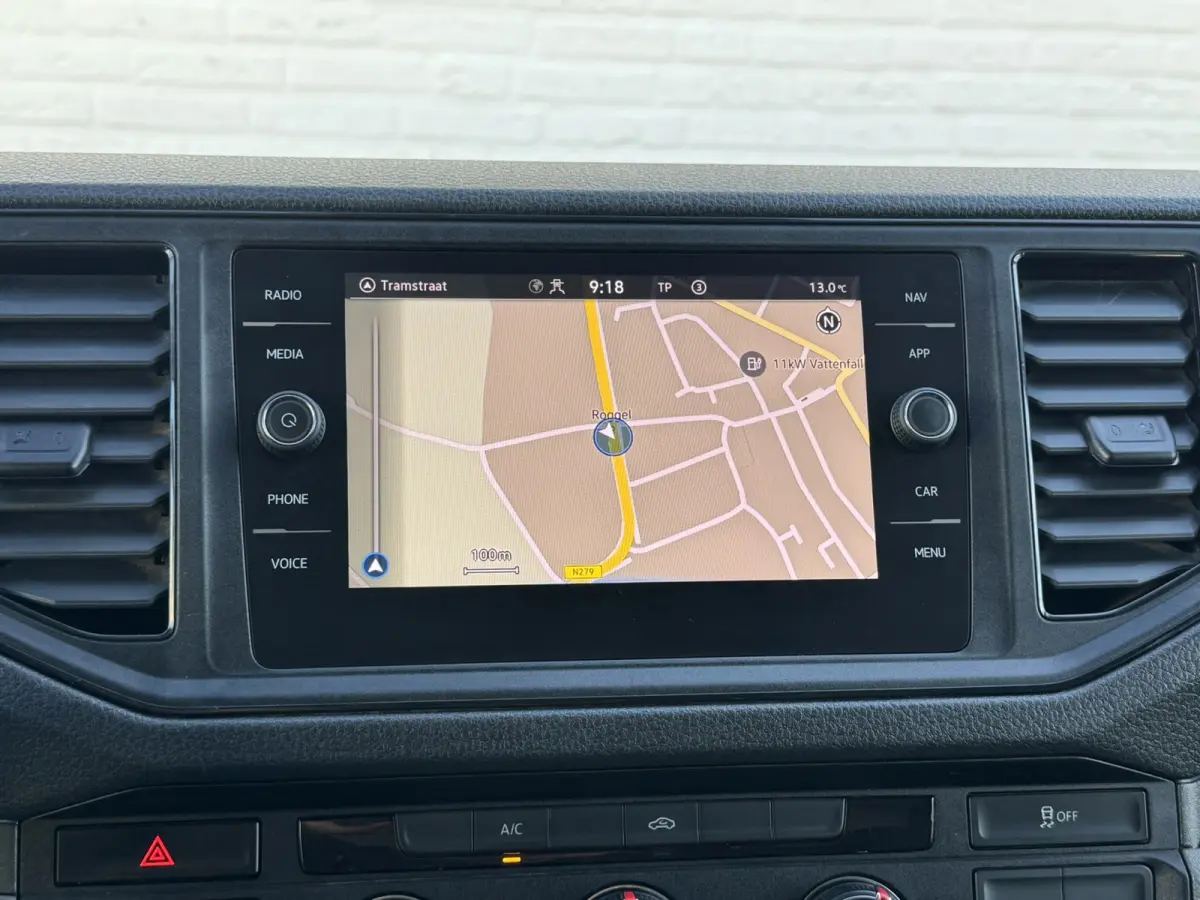 35 2.0 TDI L3 DC Trendline Trekhaak 2800kg Trekgewicht Airco Cruise Carplay laadbak 2.700X 2.030
