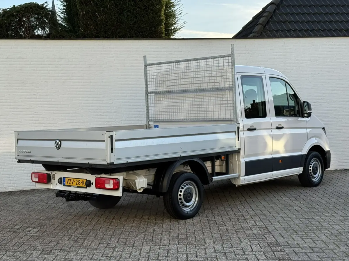 35 2.0 TDI L3 DC Trendline Trekhaak 2800kg Trekgewicht Airco Cruise Carplay laadbak 2.700X 2.030