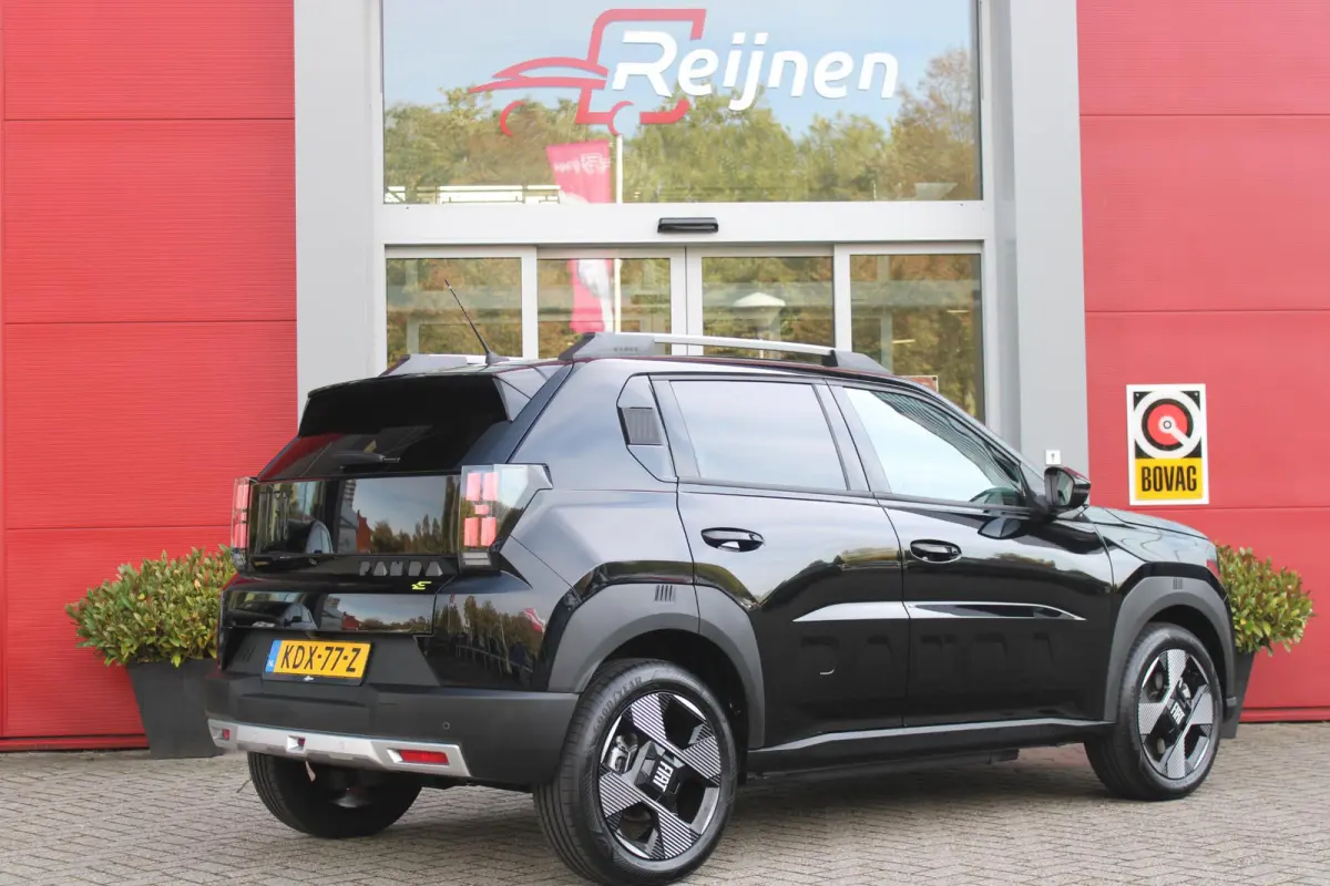 LA PRIMA 11 kW 44 kWh | WINTER PACK: (VERWARMBARE VOORSTOELEN, VERWARMBAAR STUURWIEL, VERWARMBARE VOORRUIT) | 17" LICHTMETALEN VELGEN "GLOSSY BLACK" | ELEKTRISCH INKLAPBARE BUITENSPIEGELS | 