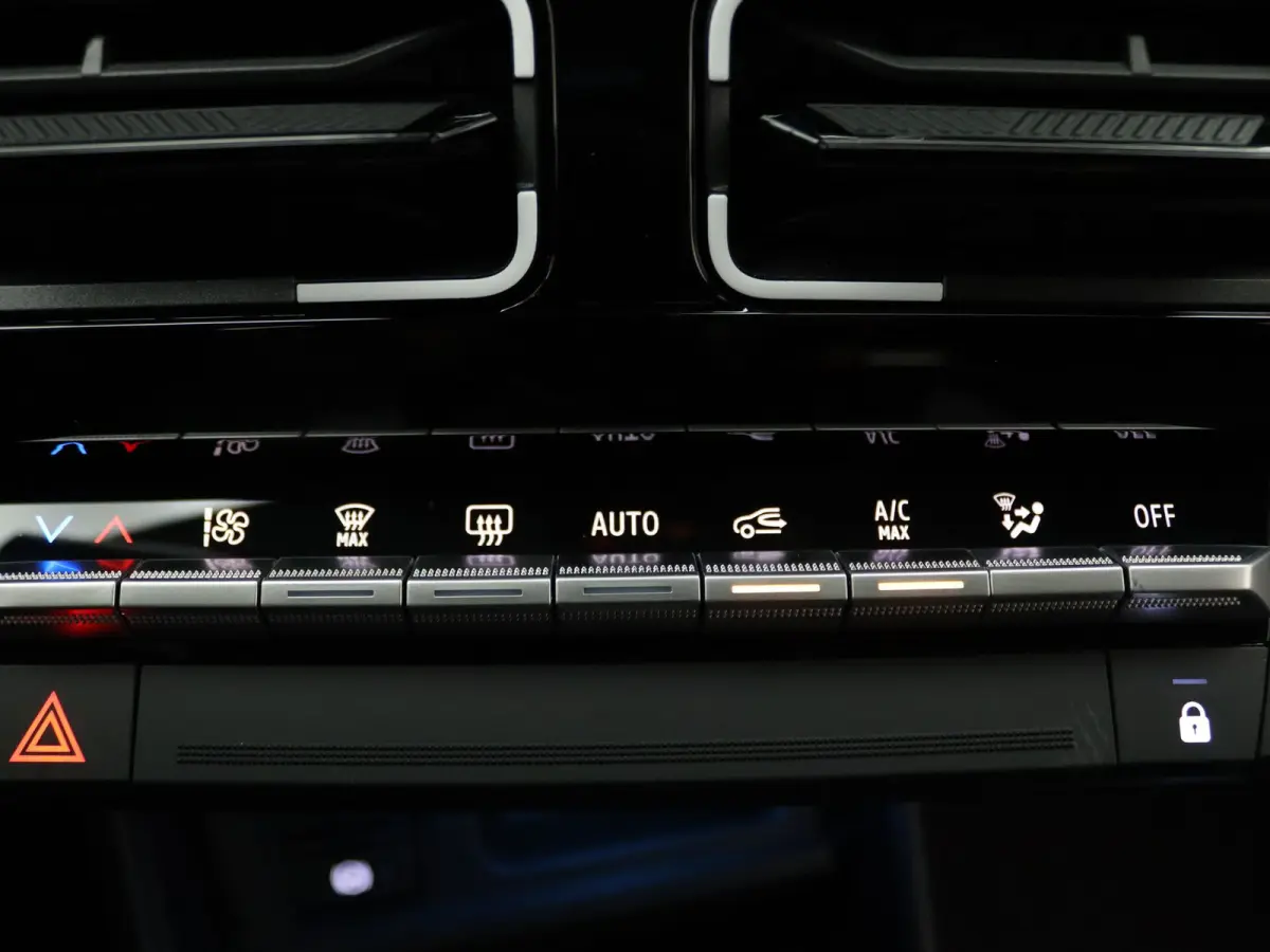 comfort range iconic 52 kWh Apple Carplay/Android Auto | Climate