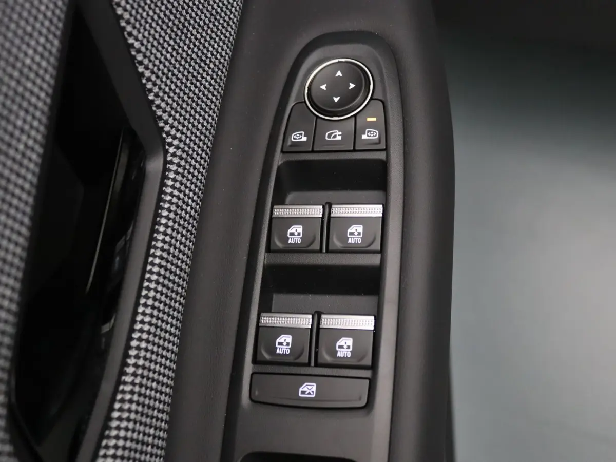 comfort range iconic 52 kWh Apple Carplay/Android Auto | Climate