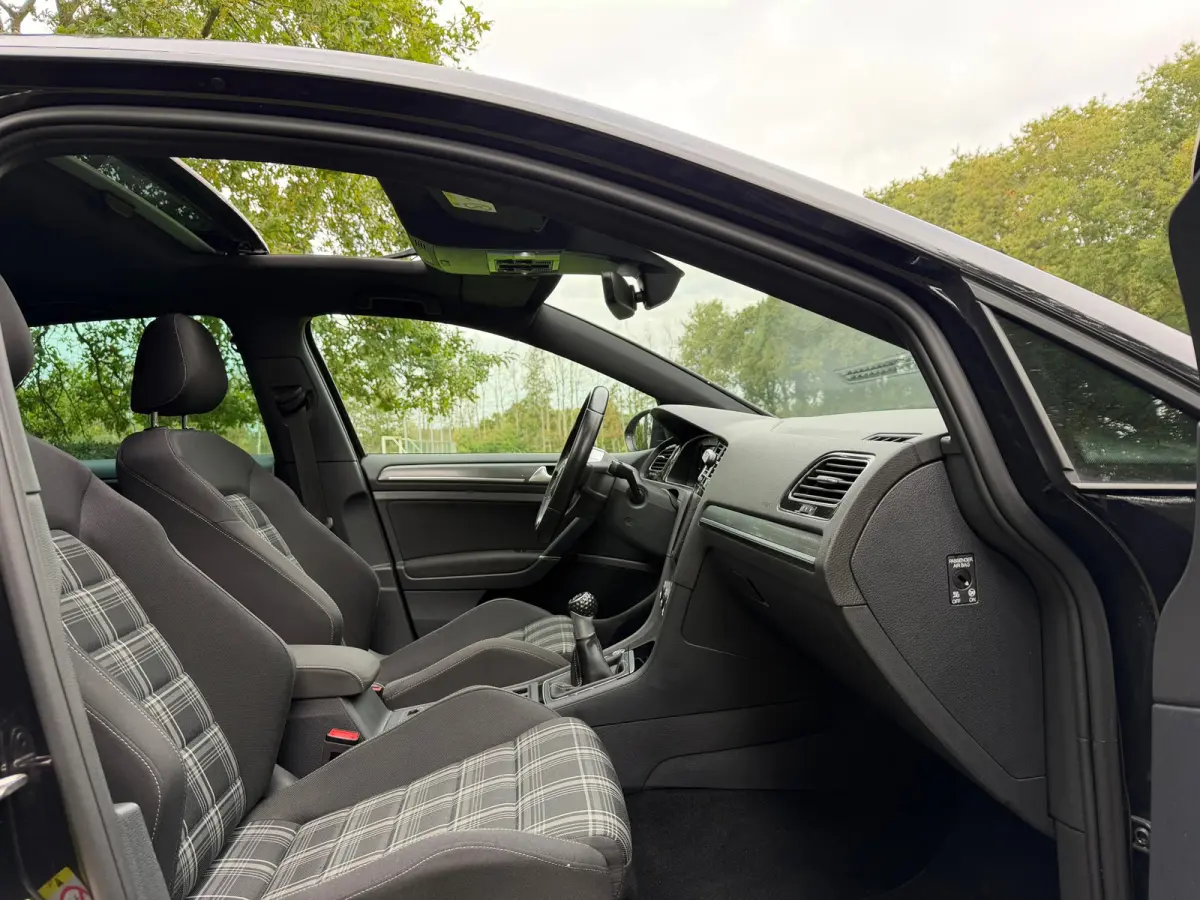 2.0 TDI GTD | " 92.000 " KM + Pano + Keyless Nu € 18.750,- !!!