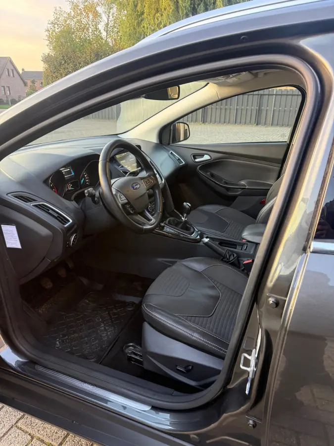 1.0 Titanium 1E EIG|NAVI|PDC|STUUR/STOEL VW/|CRUISE CONTROL|DEALER ONDERHOUDEN|