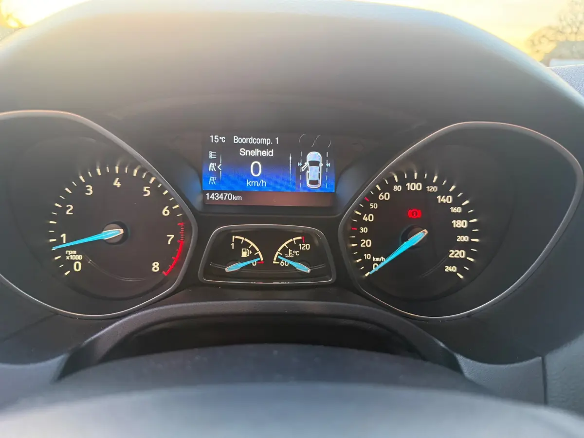 1.0 Titanium 1E EIG|NAVI|PDC|STUUR/STOEL VW/|CRUISE CONTROL|DEALER ONDERHOUDEN|