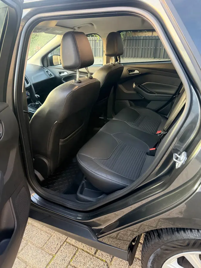 1.0 Titanium 1E EIG|NAVI|PDC|STUUR/STOEL VW/|CRUISE CONTROL|DEALER ONDERHOUDEN|