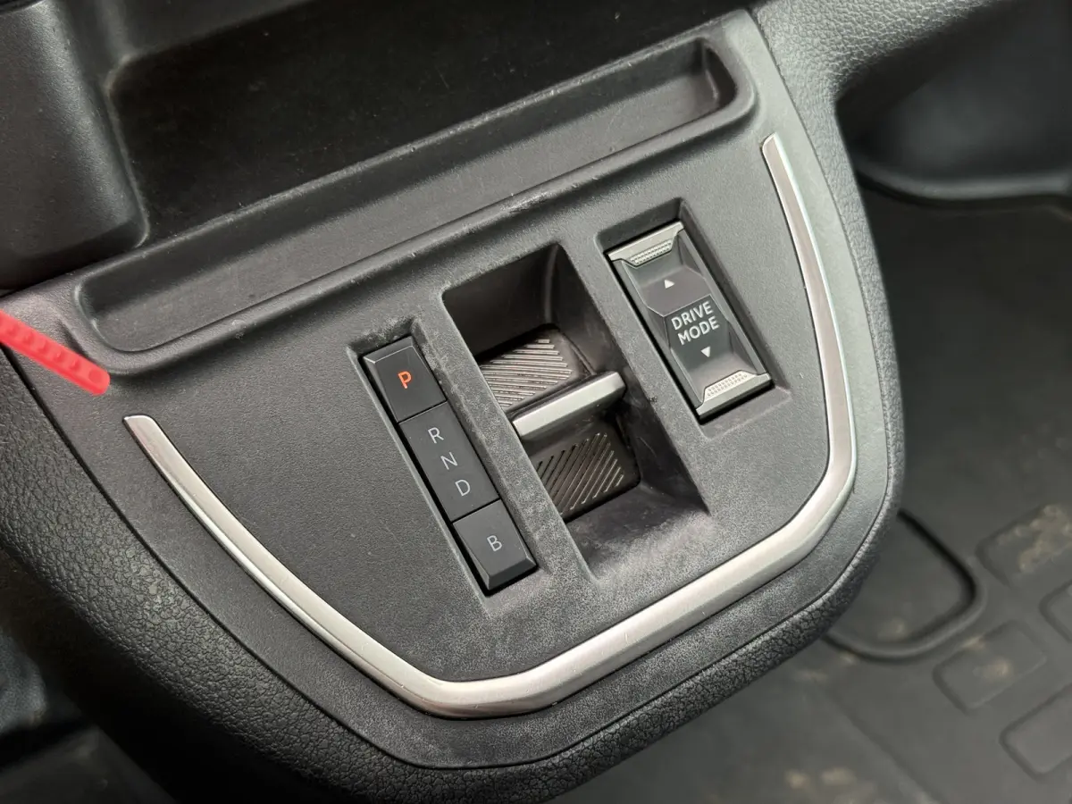e-Vivaro 75kWh 136PK