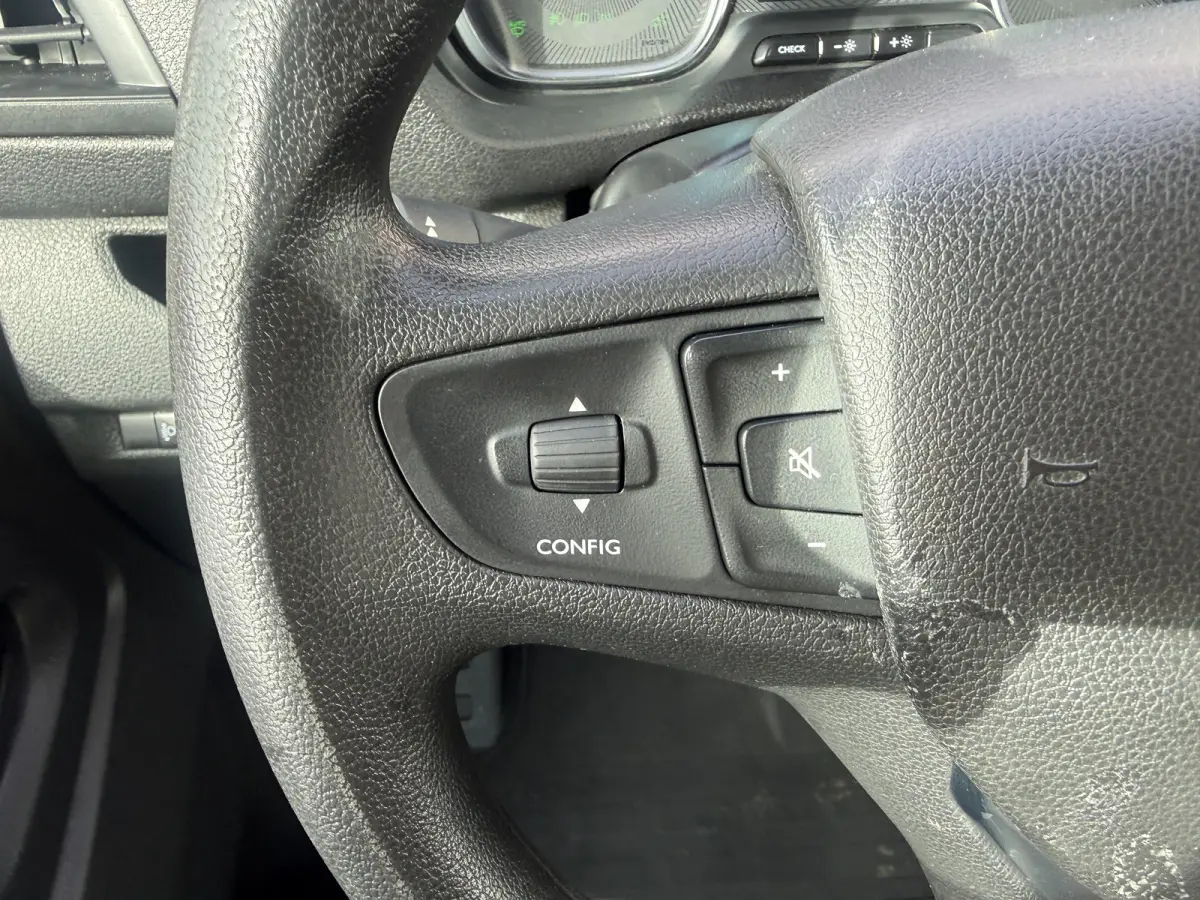 e-Vivaro 75kWh 136PK