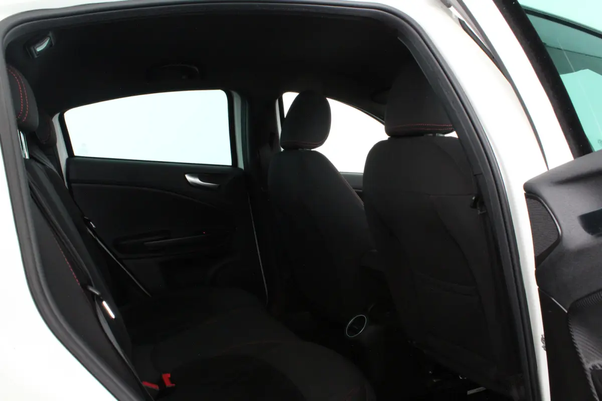 1.4 Turbo MultiAir Sprint > Trekhaak/18inch/navigatie/parkeersensor
