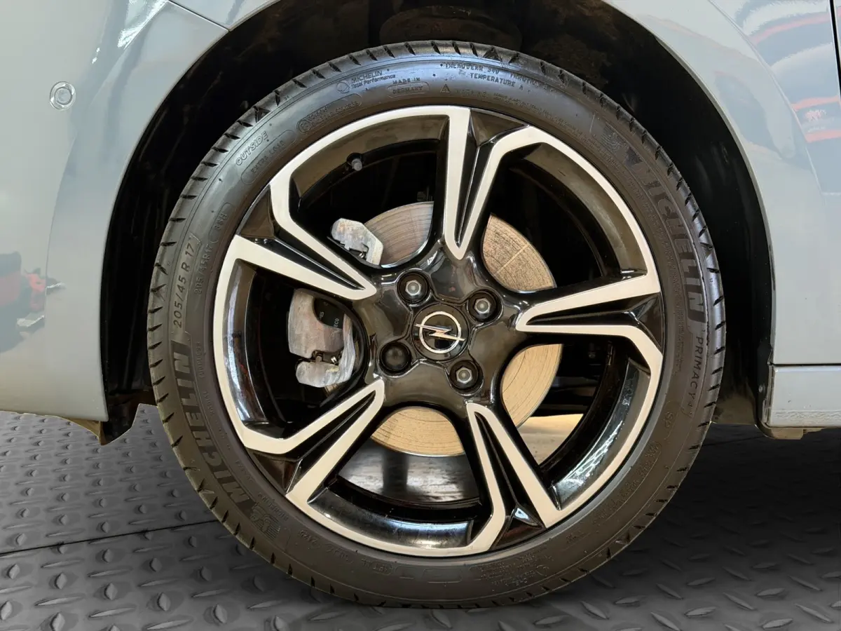 1.2 Turbo 100pk GS|Carplay|Camera|Blind Spot|Parkeersensoren