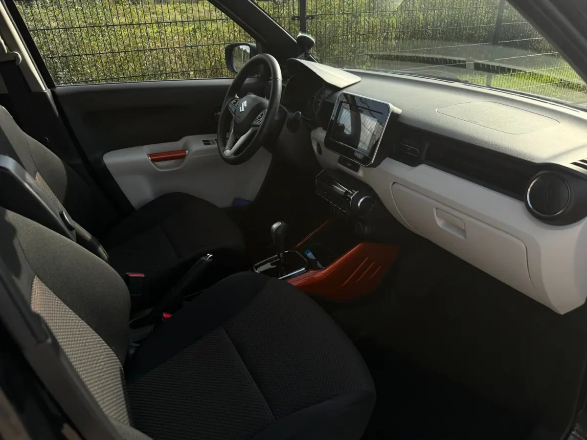 1.2 Stijl | Camera | Carplay | Navi | Cruise Control | Trekhaak | Automaat |