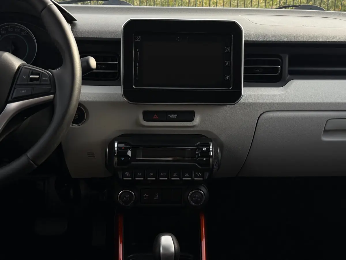 1.2 Stijl | Camera | Carplay | Navi | Cruise Control | Trekhaak | Automaat |