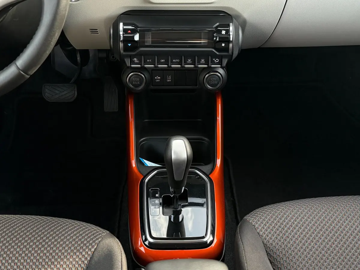 1.2 Stijl | Camera | Carplay | Navi | Cruise Control | Trekhaak | Automaat |