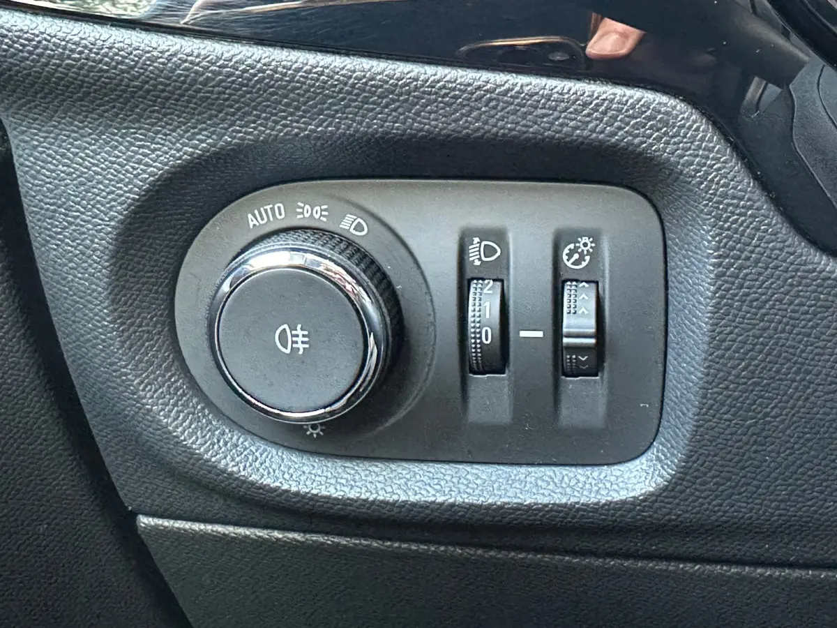 1.2 Elegance Automaat Navi Airco Carplay PDC