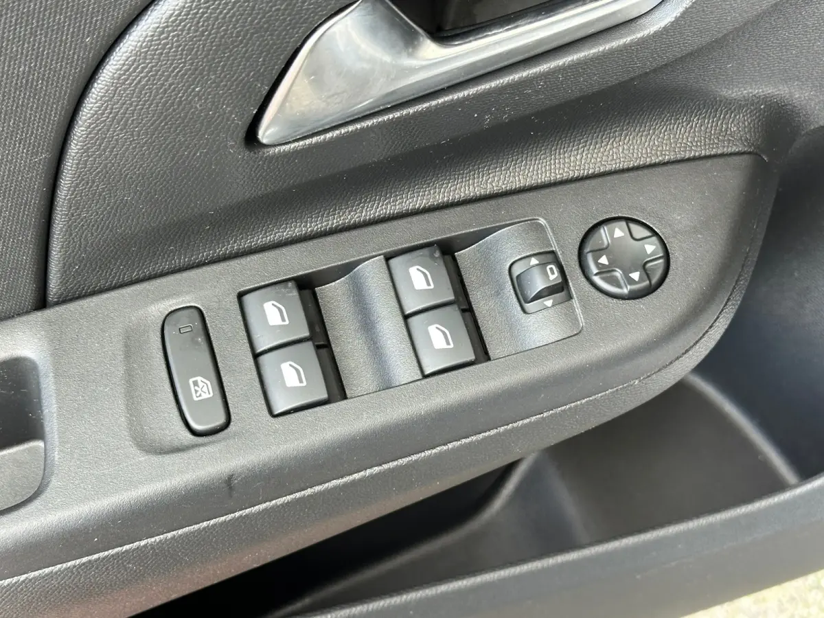 1.2 Elegance Automaat Navi Airco Carplay PDC
