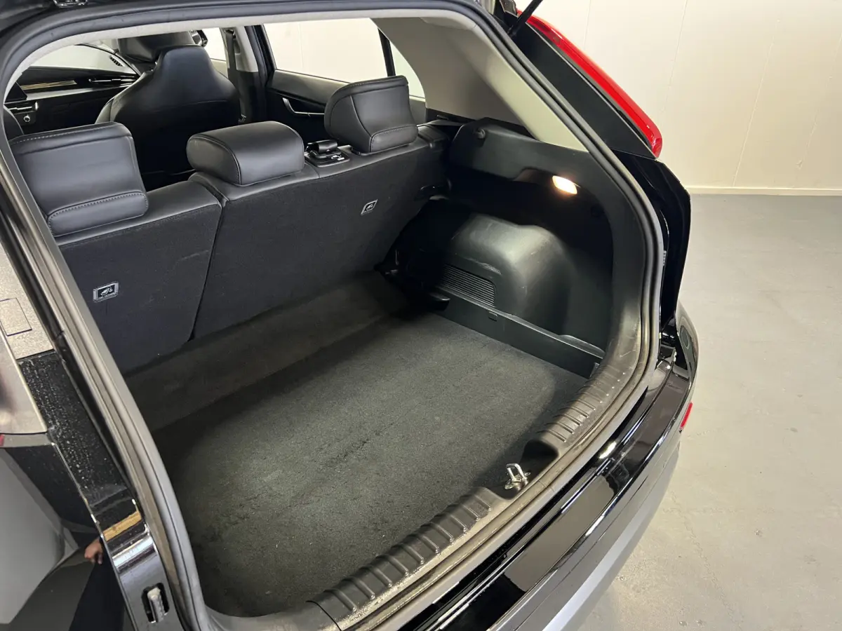 1.6 GDi Hybrid DynamicLine | Achteruitrijcamera | Cruise Control | 1/2 lederen bekleding |