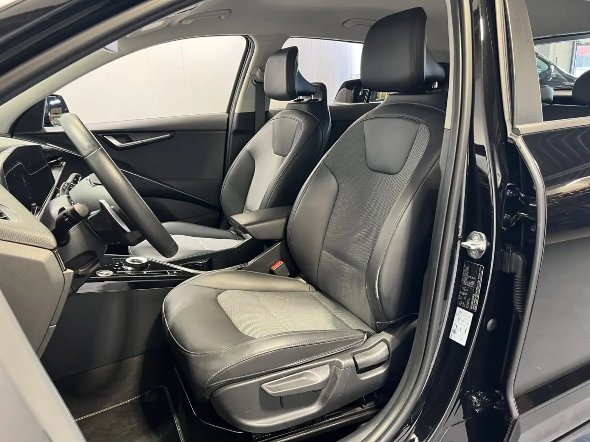 1.6 GDi Hybrid DynamicLine | Achteruitrijcamera | Cruise Control | 1/2 lederen bekleding |
