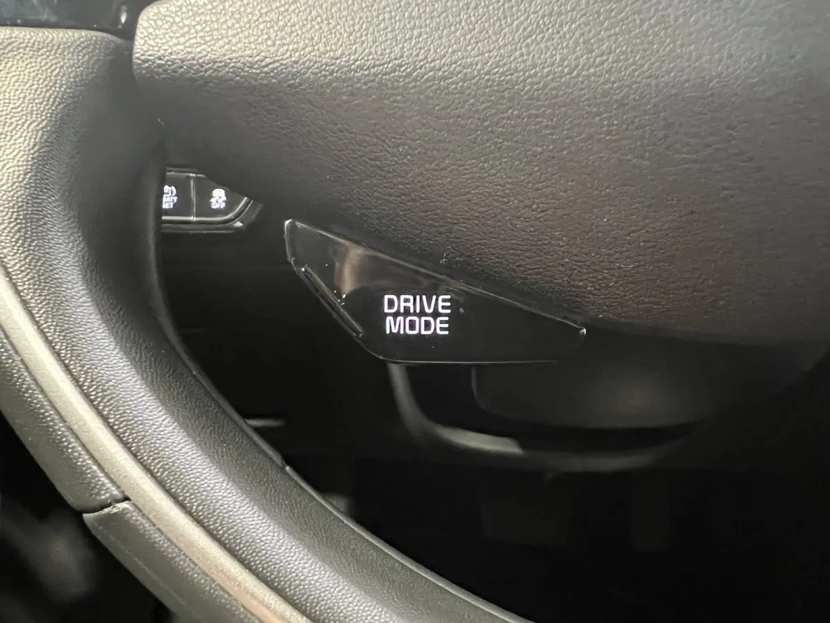 1.6 GDi Hybrid DynamicLine | Achteruitrijcamera | Cruise Control | 1/2 lederen bekleding |