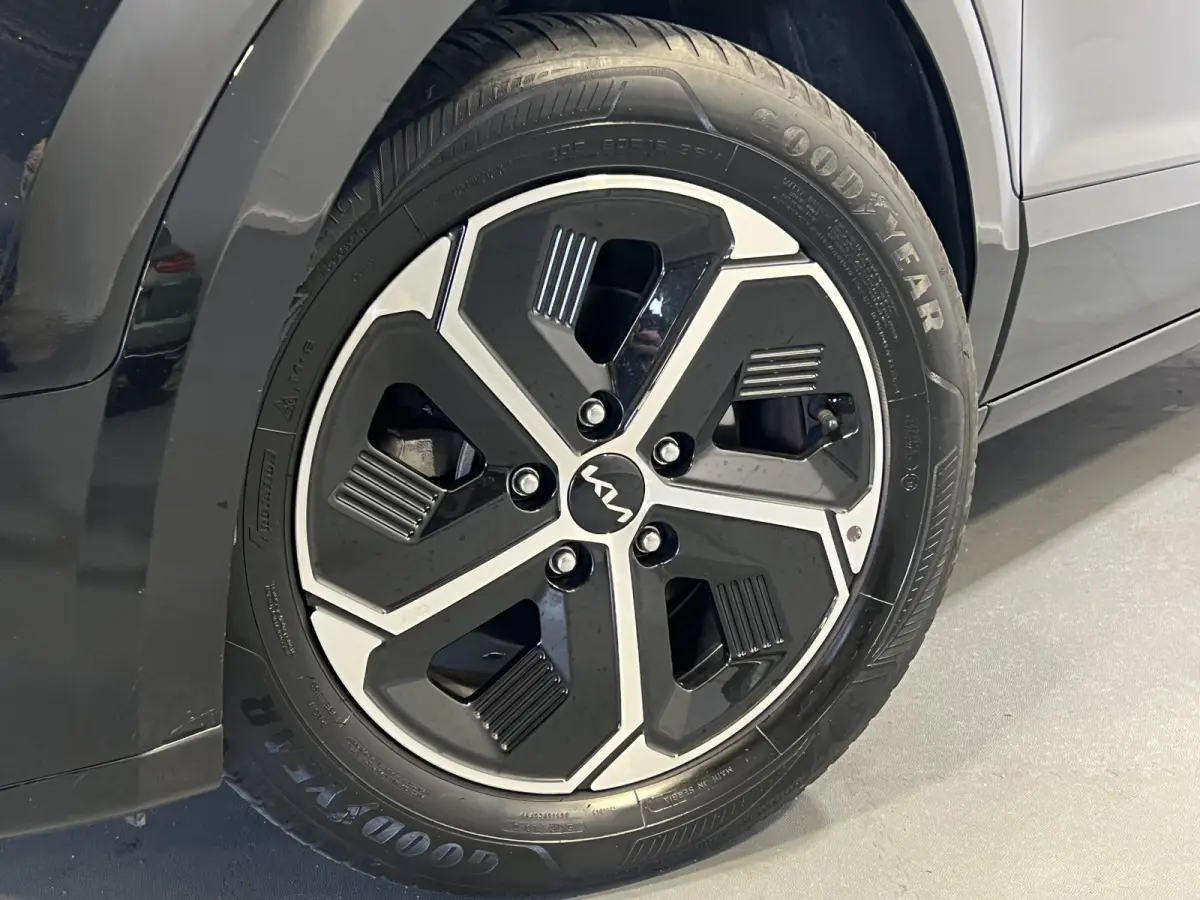1.6 GDi Hybrid DynamicLine | Achteruitrijcamera | Cruise Control | 1/2 lederen bekleding |