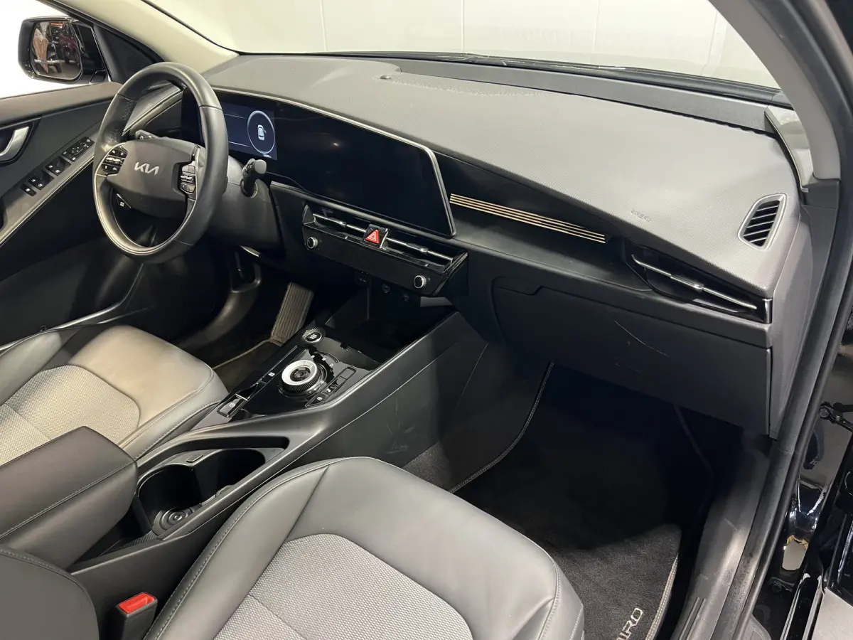 1.6 GDi Hybrid DynamicLine | Achteruitrijcamera | Cruise Control | 1/2 lederen bekleding |