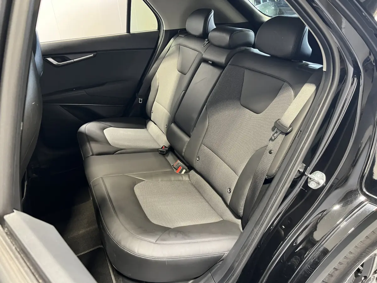 1.6 GDi Hybrid DynamicLine | Achteruitrijcamera | Cruise Control | 1/2 lederen bekleding |