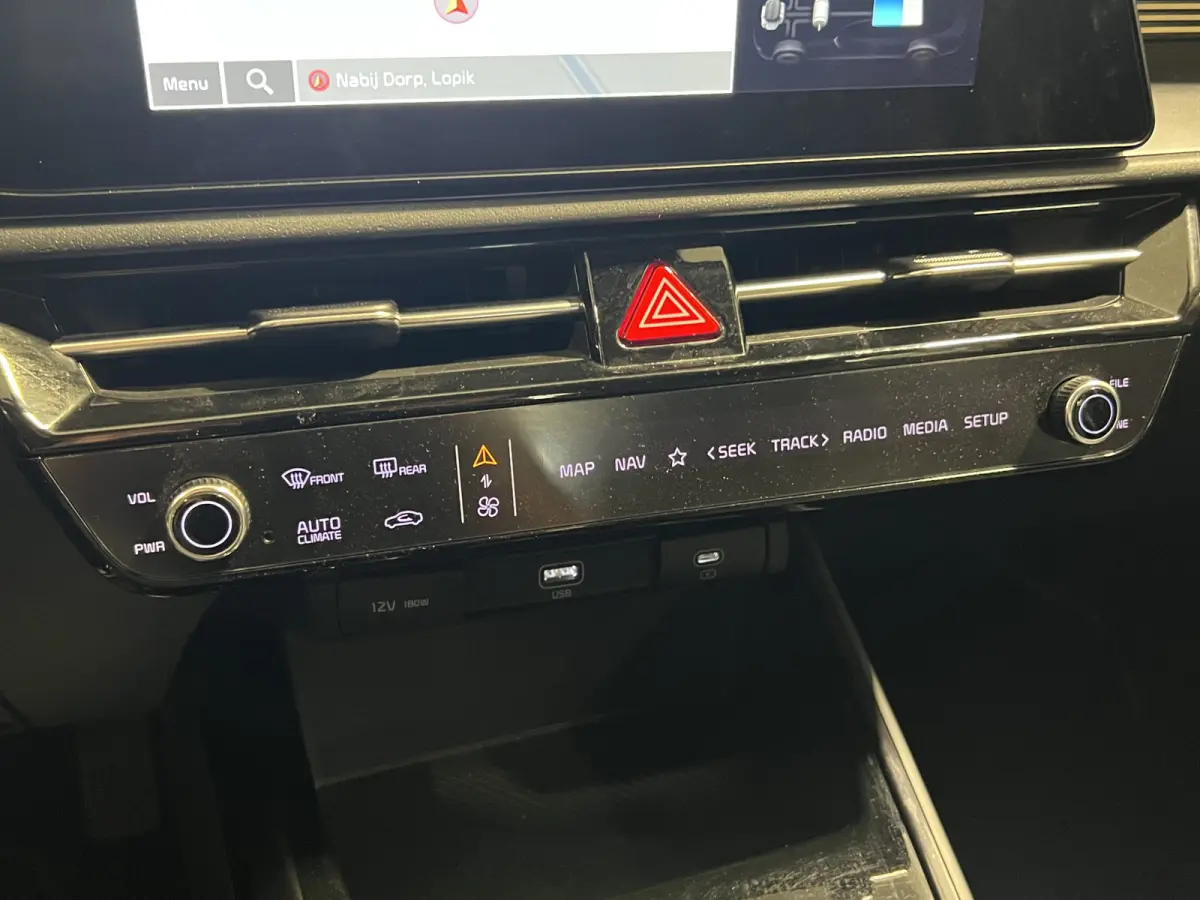 1.6 GDi Hybrid DynamicLine | Achteruitrijcamera | Cruise Control | 1/2 lederen bekleding |