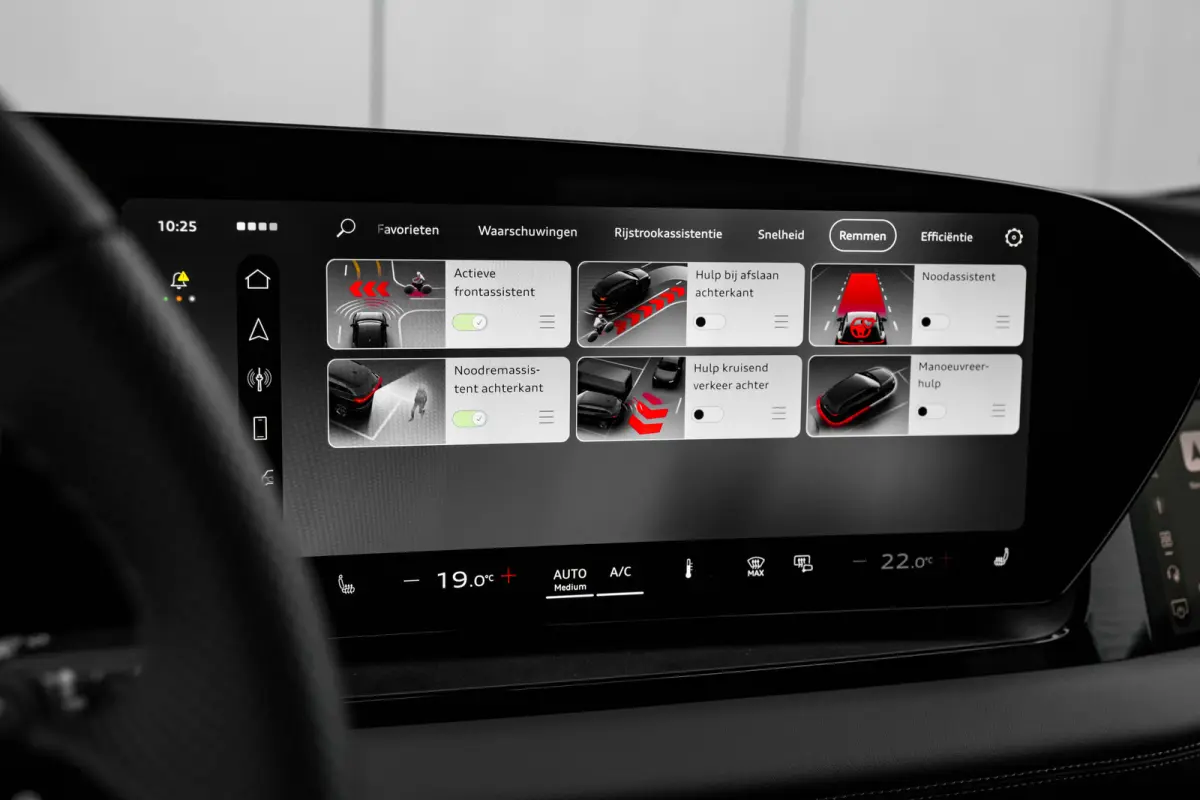 S edition Performance 100 kWh 225 kW / 306 pk | Adaptive air suspension | Adaptive cruise control | Audi sound system