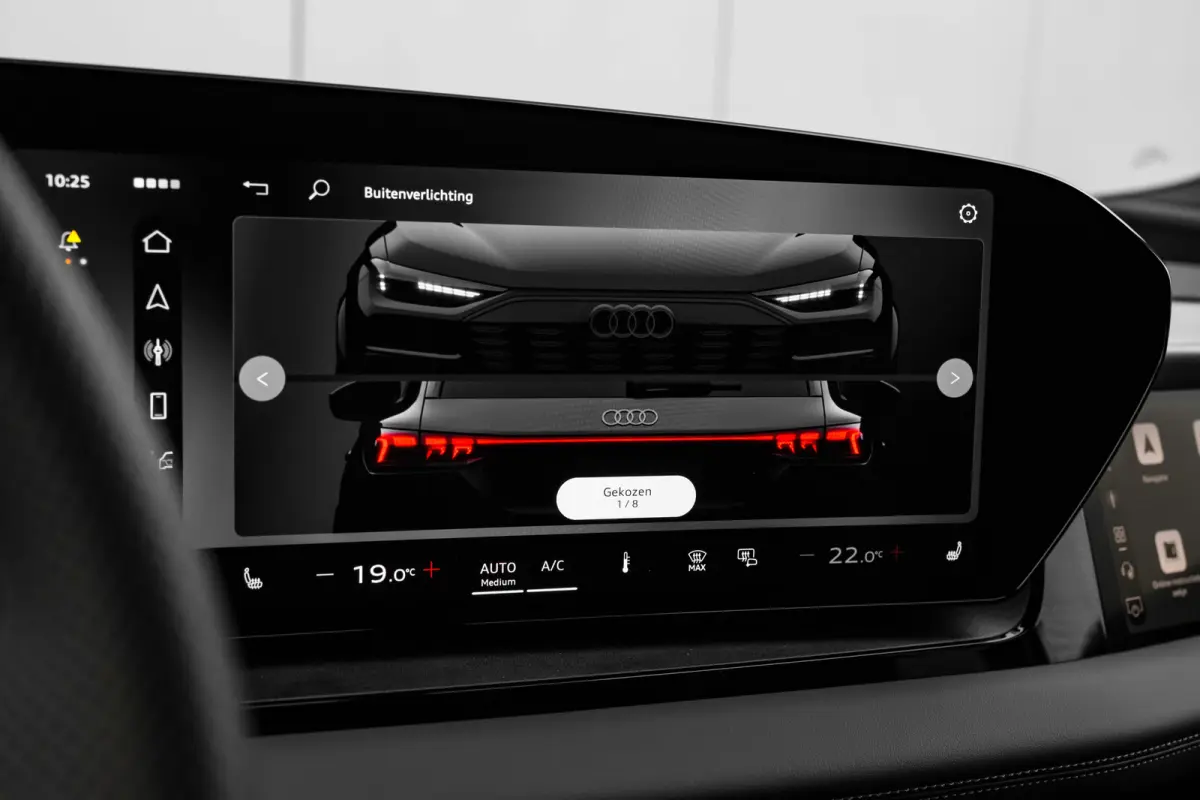 S edition Performance 100 kWh 225 kW / 306 pk | Adaptive air suspension | Adaptive cruise control | Audi sound system