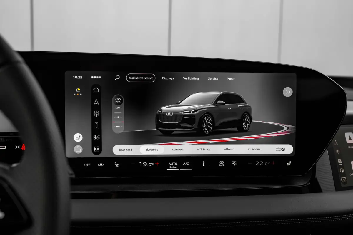 S edition Performance 100 kWh 225 kW / 306 pk | Adaptive air suspension | Adaptive cruise control | Audi sound system