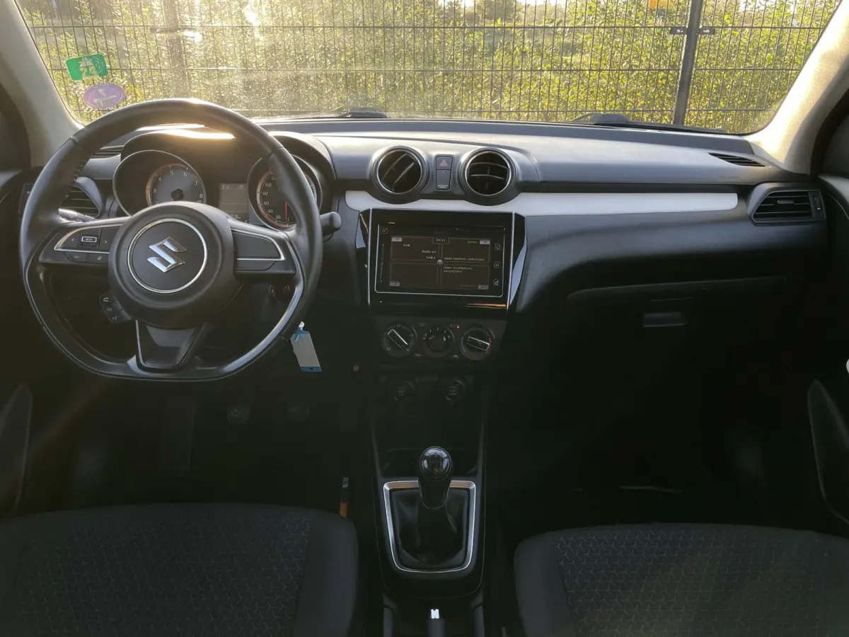 1.2 Select | Camera | Carplay | Airco | Stoelverwarming |
