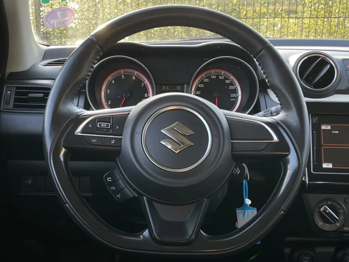 1.2 Select | Camera | Carplay | Airco | Stoelverwarming |