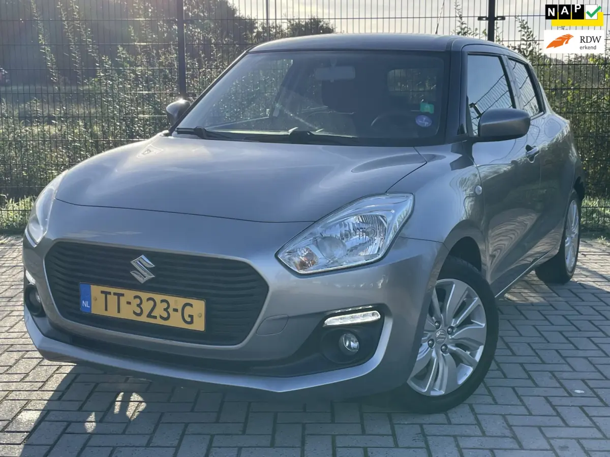 1.2 Select | Camera | Carplay | Airco | Stoelverwarming |