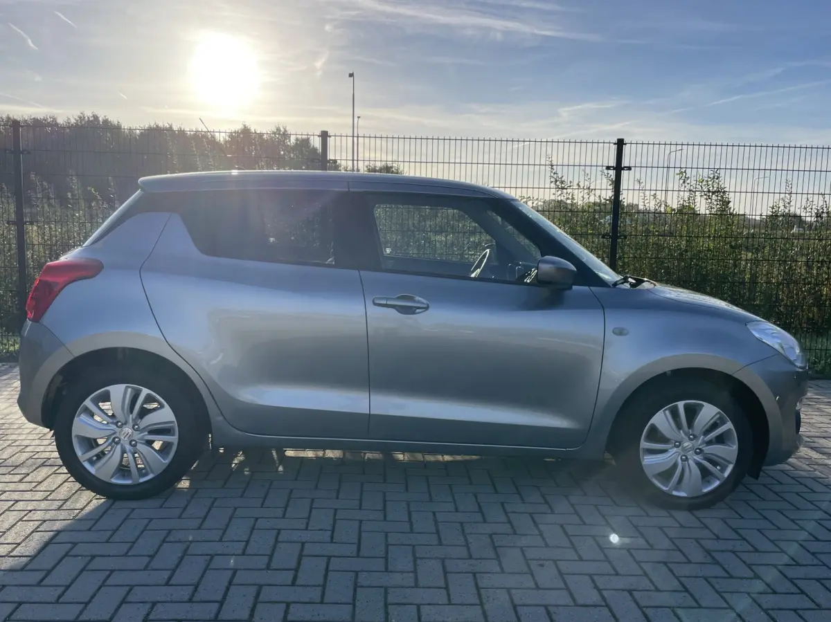 1.2 Select | Camera | Carplay | Airco | Stoelverwarming |