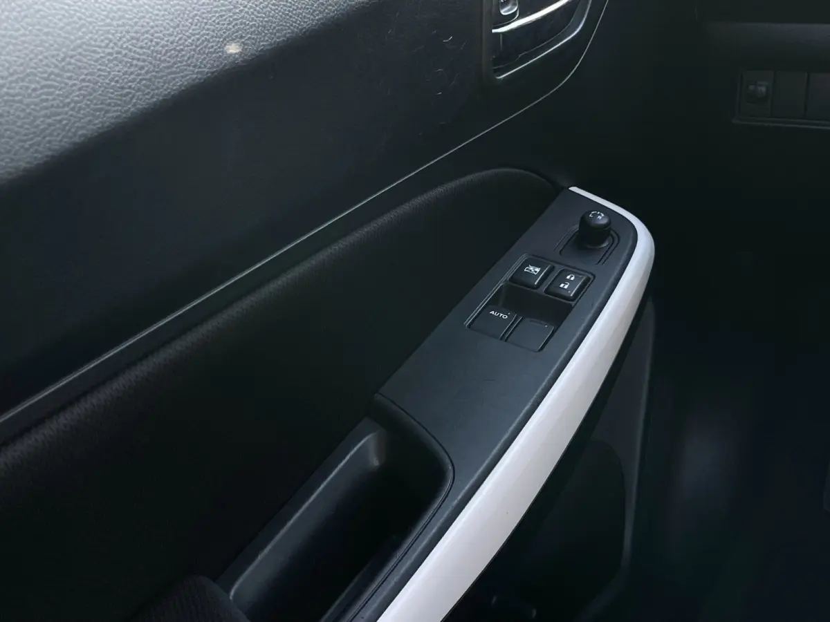 1.2 Select | Camera | Carplay | Airco | Stoelverwarming |