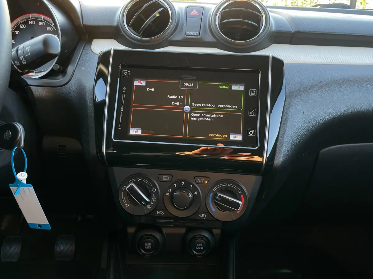 1.2 Select | Camera | Carplay | Airco | Stoelverwarming |
