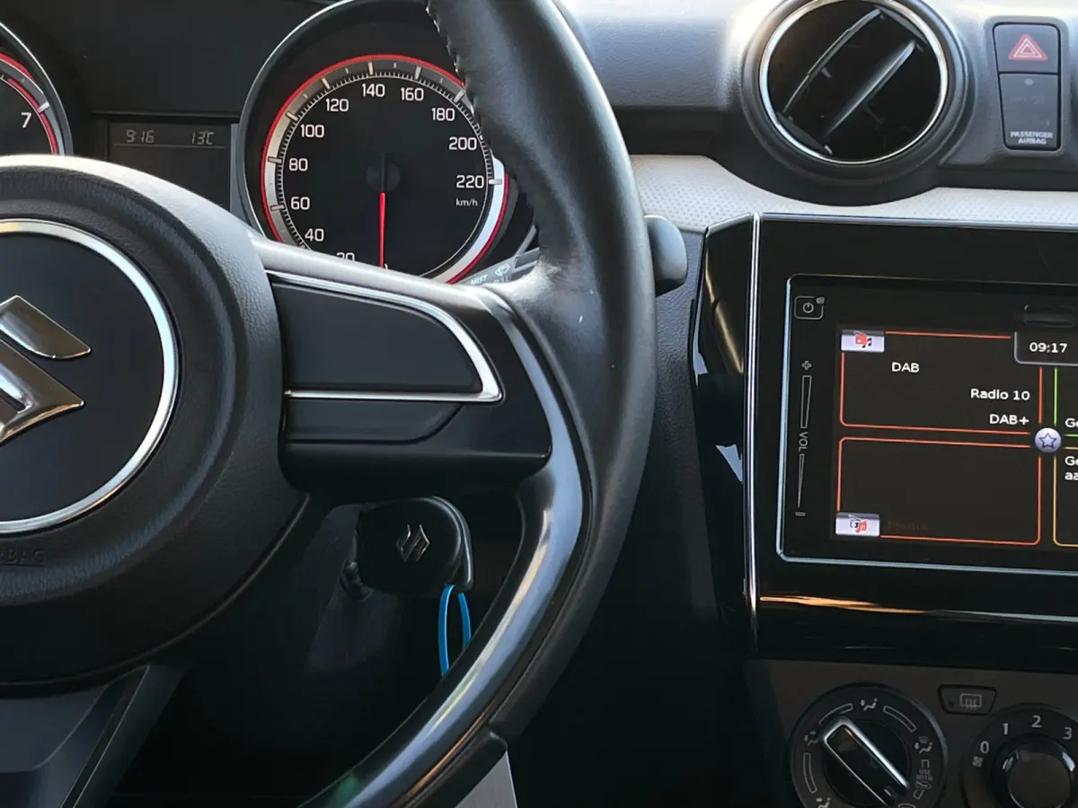 1.2 Select | Camera | Carplay | Airco | Stoelverwarming |