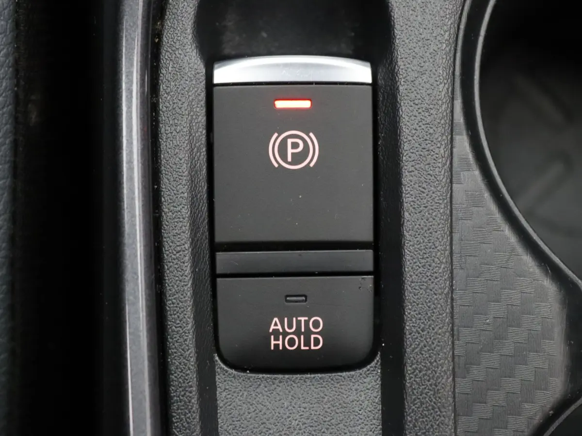115pk Hybrid N-Connecta Apple Carplay/Android Auto | Climate