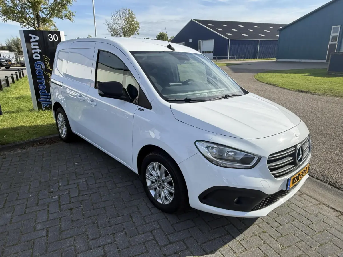 bestel 113 L1 Automaat NAVI,LMV,CAMERA,AIRCO BENZINE EMISSIE ZONE