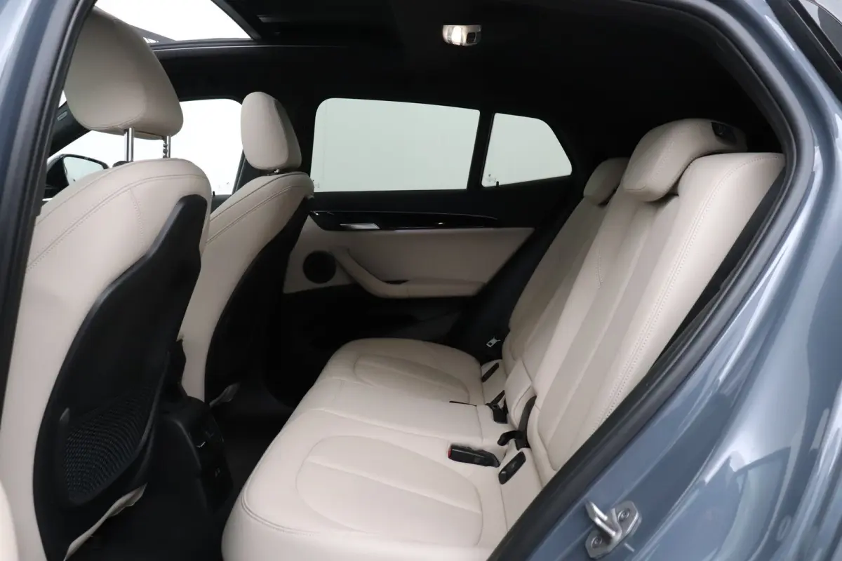 xDrive25e 220PK M-Sport High Exe Pano-dak Adapt.Cruise 19'LMV HUD